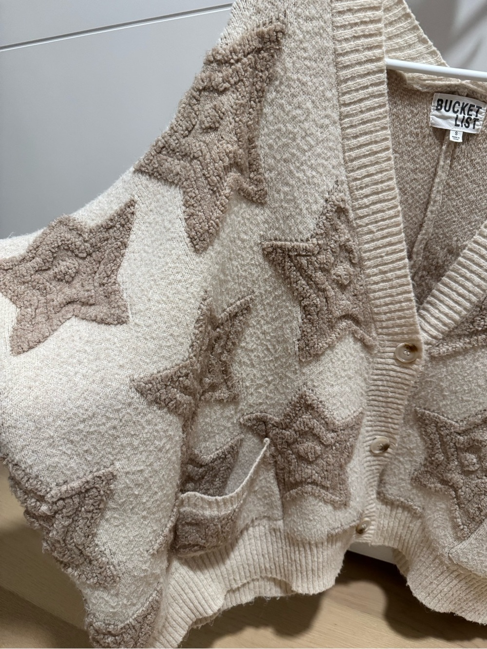 BUCKETLIST Cream and Brown Star-Print Chunky Cardigan - Picture 3 of 4